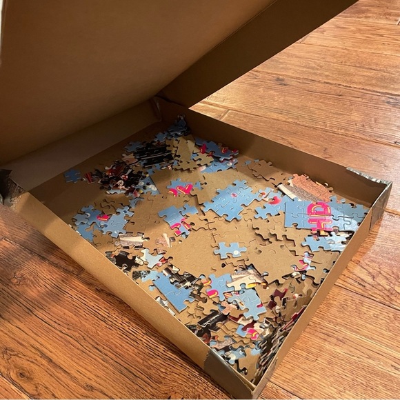 Vintage Disneyland Puzzle - COMPLETE! - Picture 6 of 10